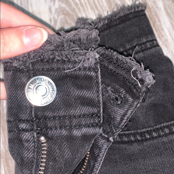 Forever 21 High Waist Crop Mom Jeans - Picture 3 of 5